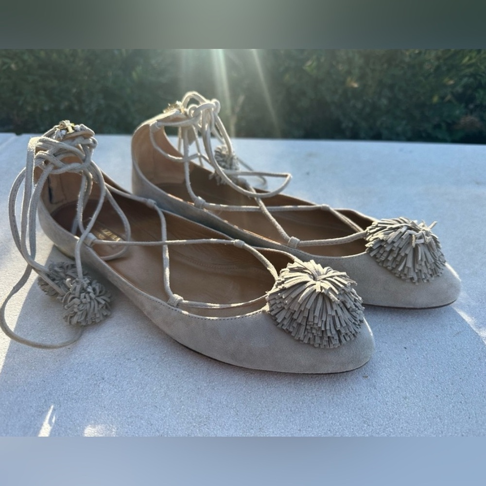 Aquazzura Gray Suede Sunshine Pom Pom Tie Up Summer Resort Wear Flats (Size 9) - Picture 3 of 9